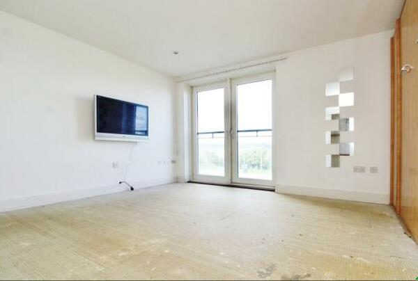 Flat Butetown Link in Cardiff