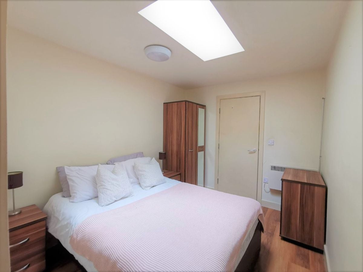 Flat Blakeridge Lane in Kirklees