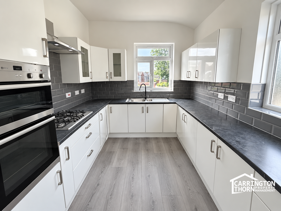 Flat Bearwood Road in Sandwell