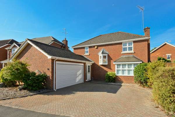House St. Andrew's Gardens in Elmbridge