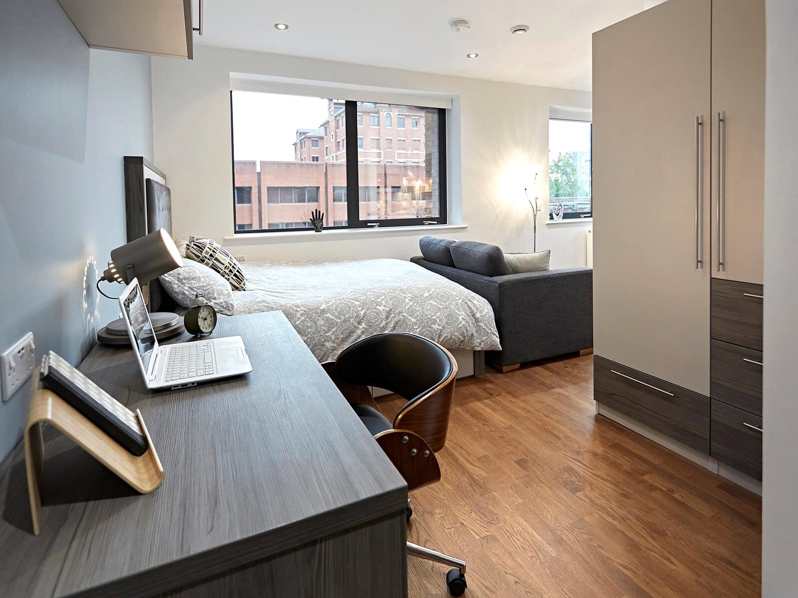 Flat Wade Lane in Leeds