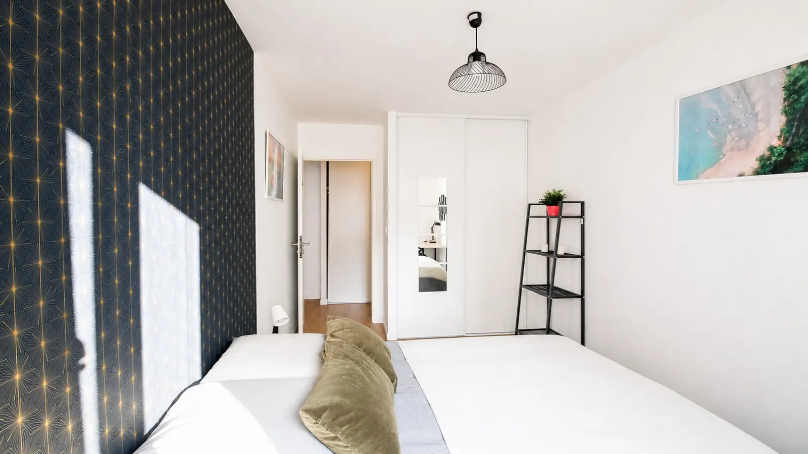 Room Rue Mozart in Clichy