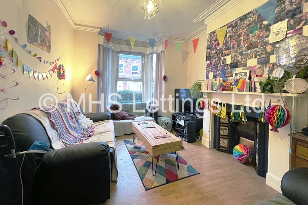 Room Back Ashville Terrace in Leeds