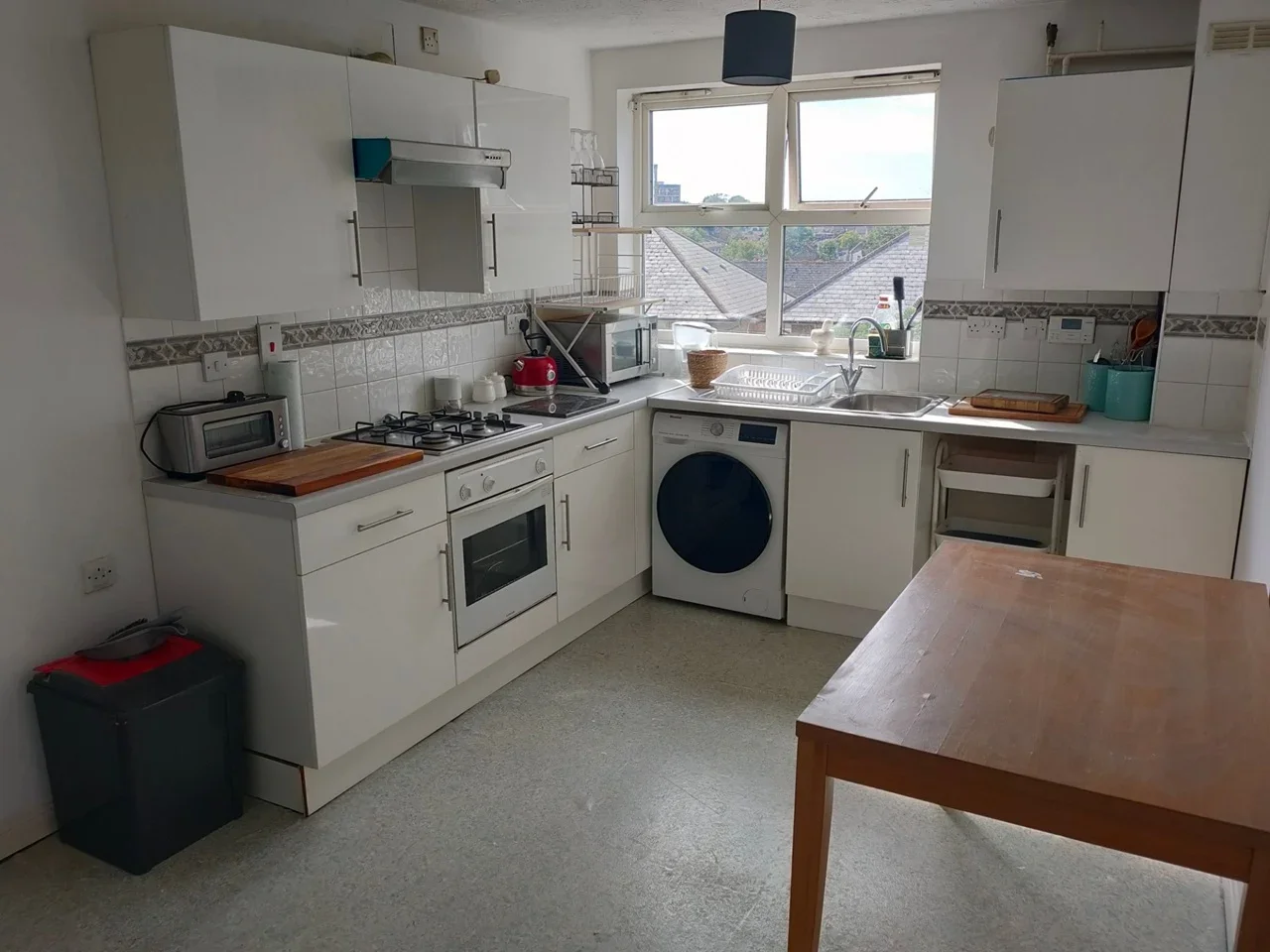 Flat Scarbrook Road in Greater London