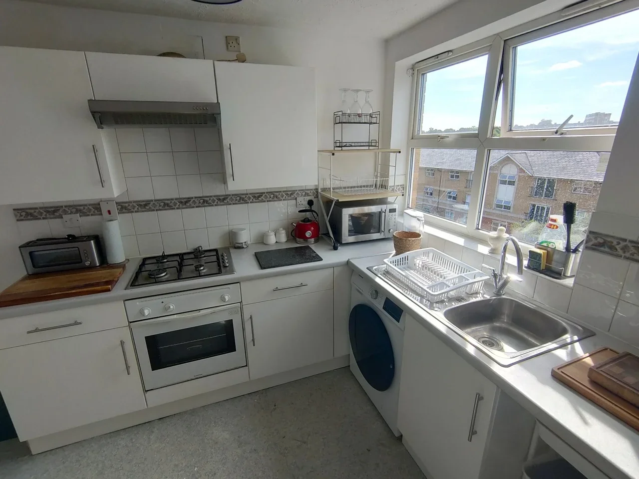 Flat Scarbrook Road in Greater London