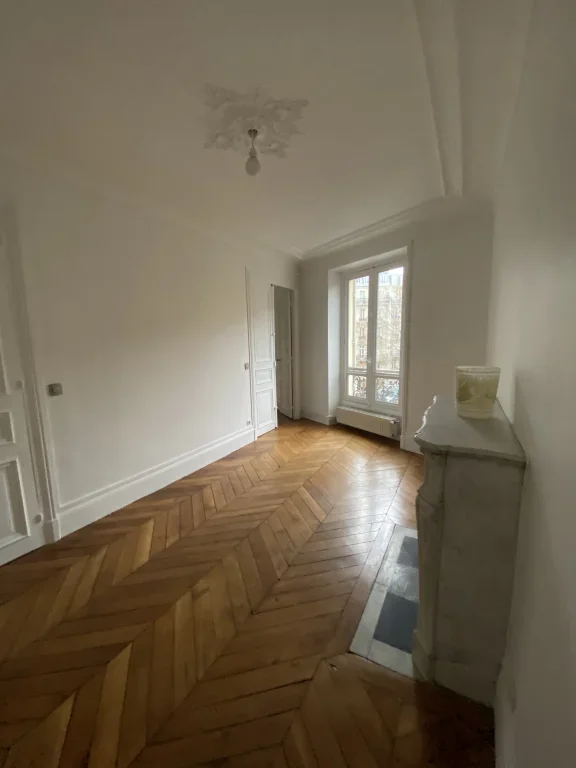 Flat Rue des Frères Morane in Paris