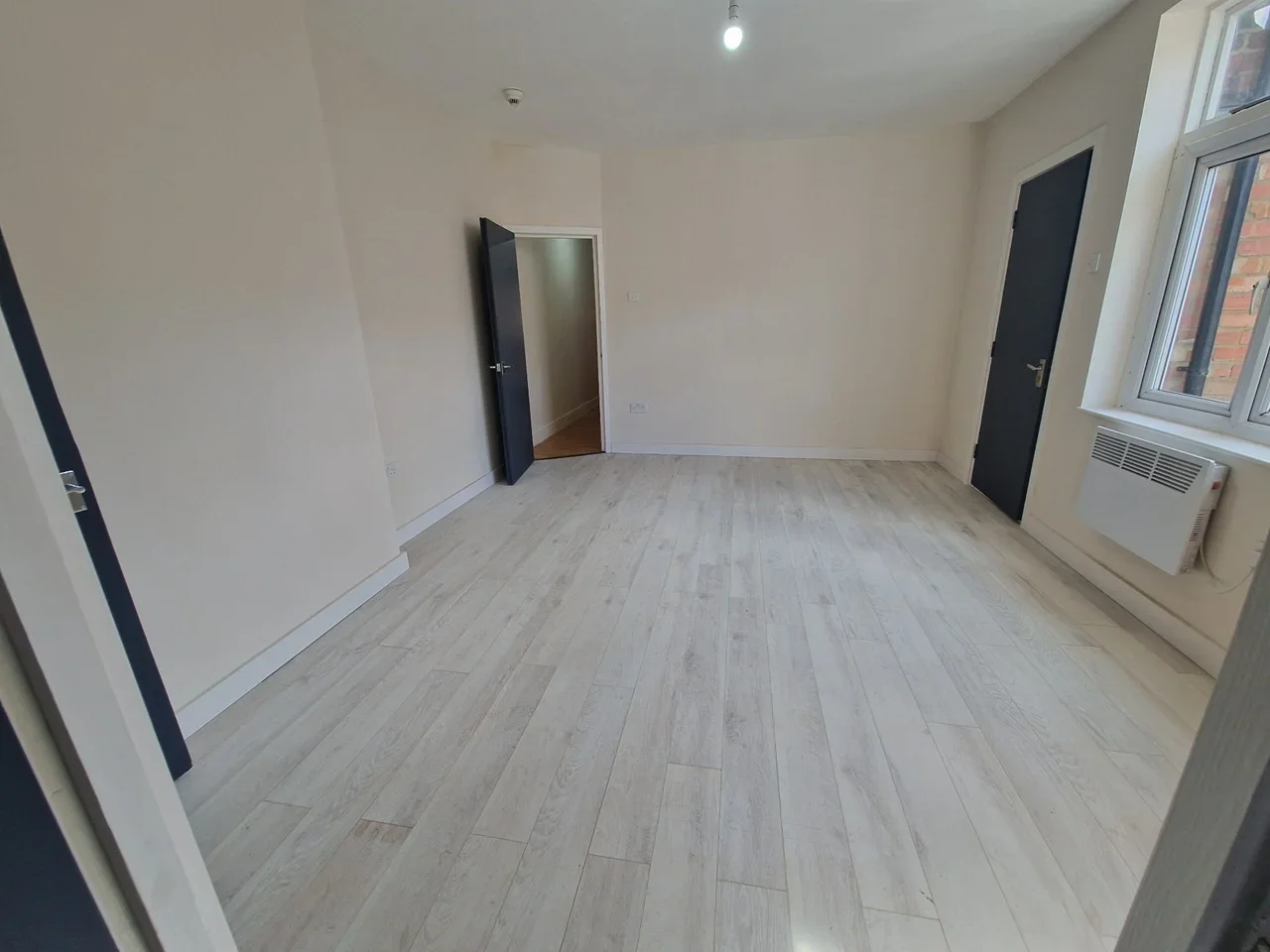 Flat Cardigan Street in Luton