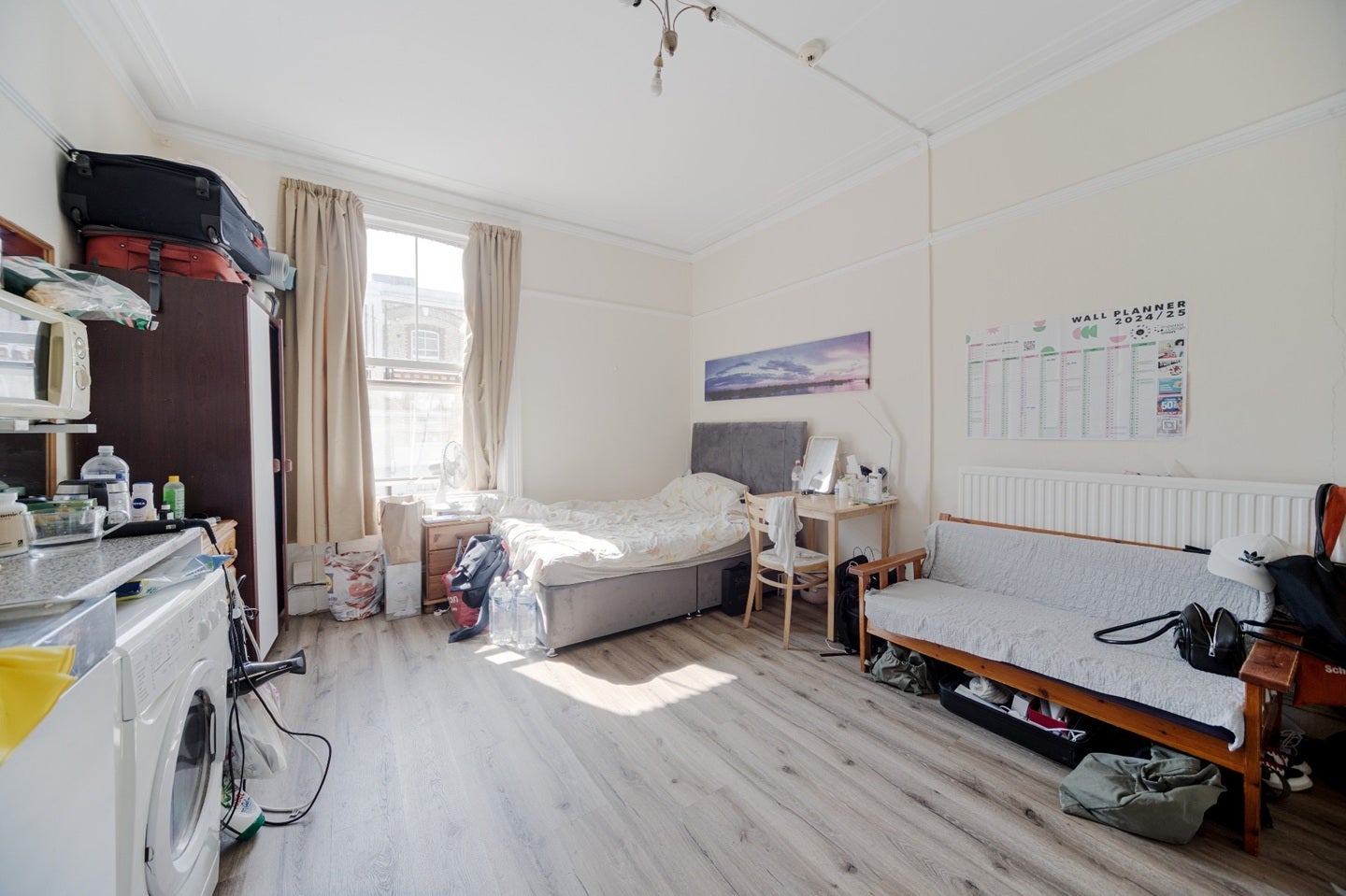 Room Wrights Lane in Greater London