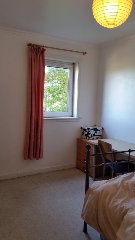 Room Broomhouse Loan in City of Edinburgh