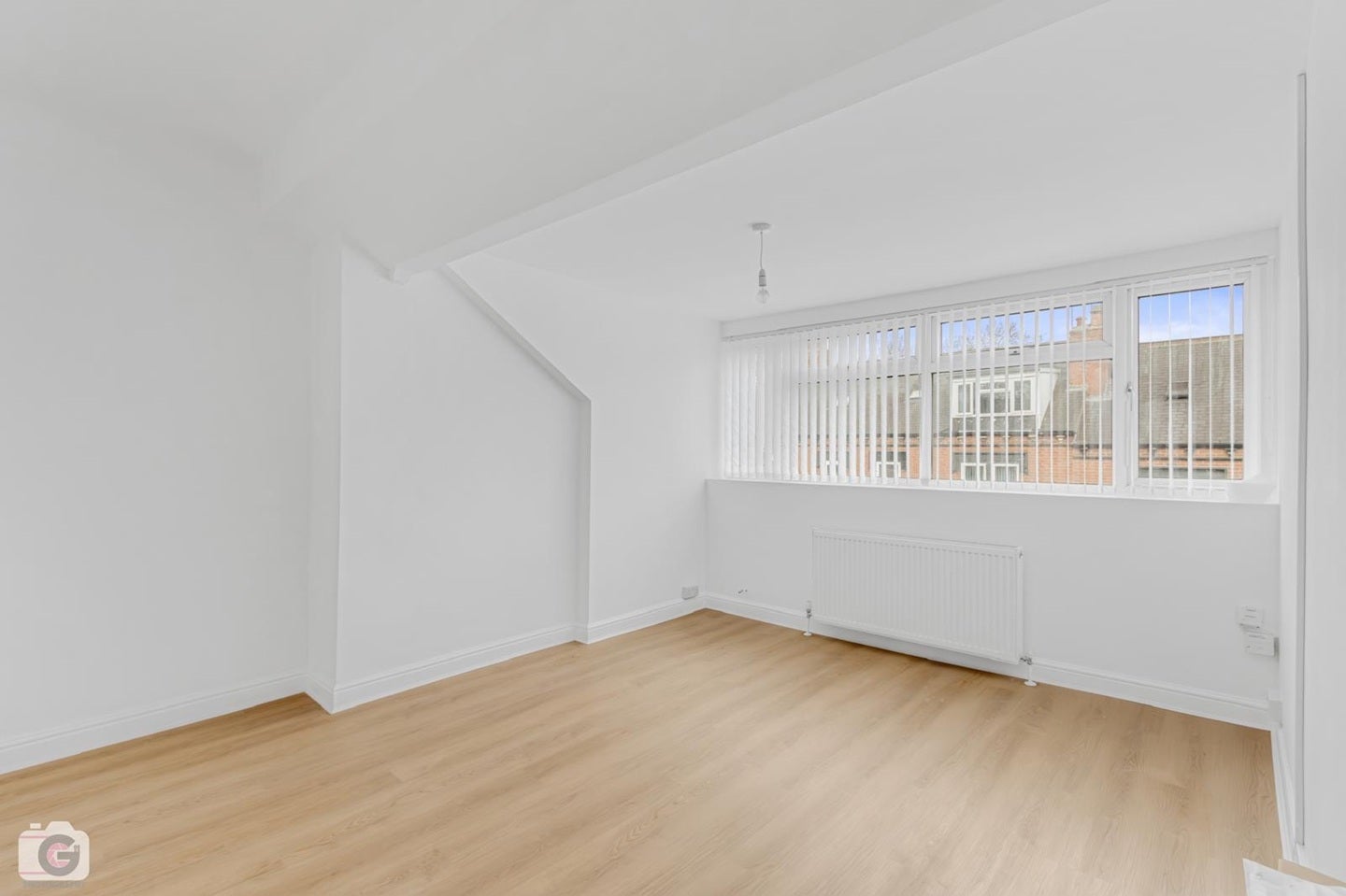 Flat Sefton Avenue in Leeds