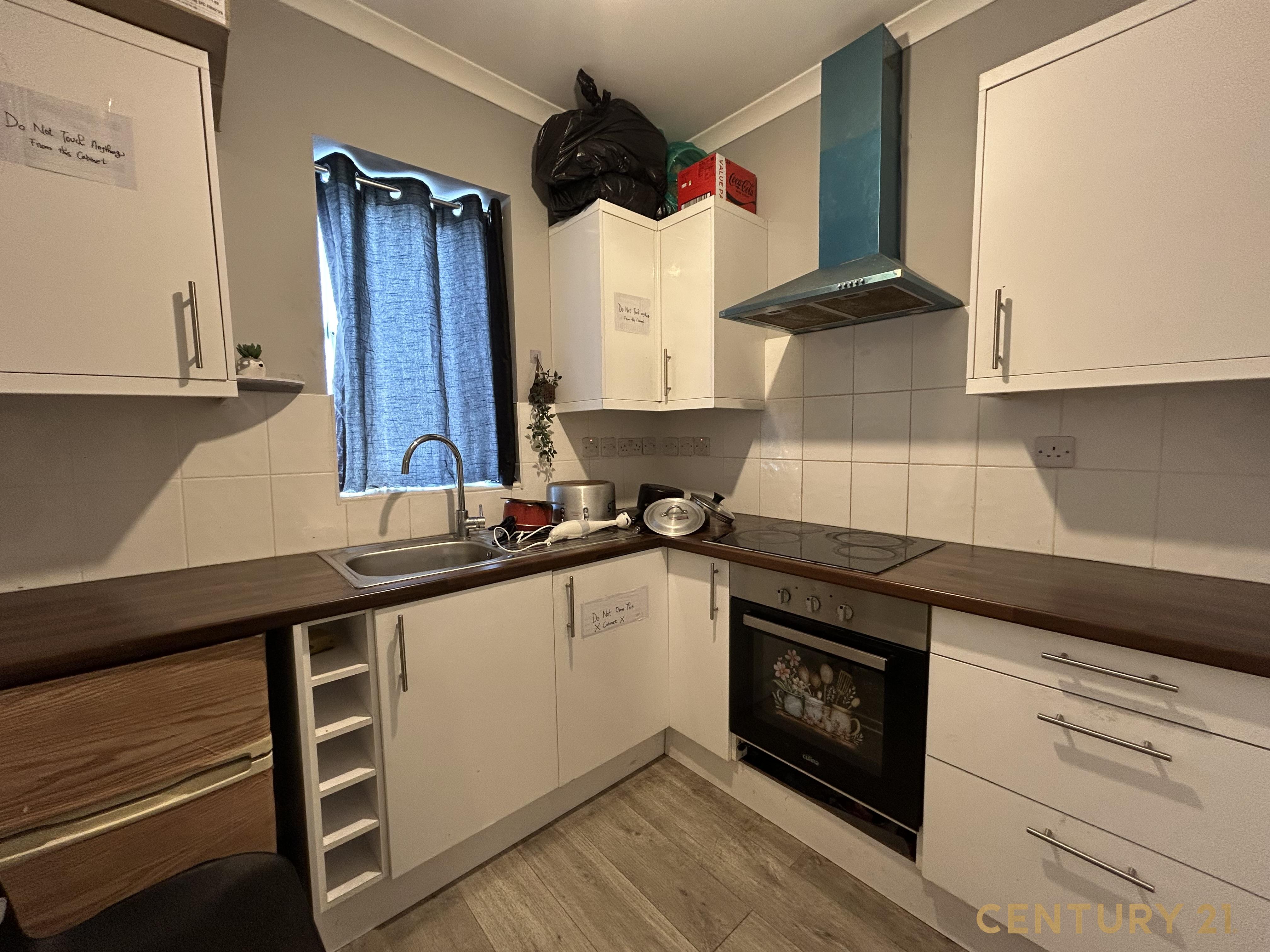 Flat Redbridge Lane East in Greater London