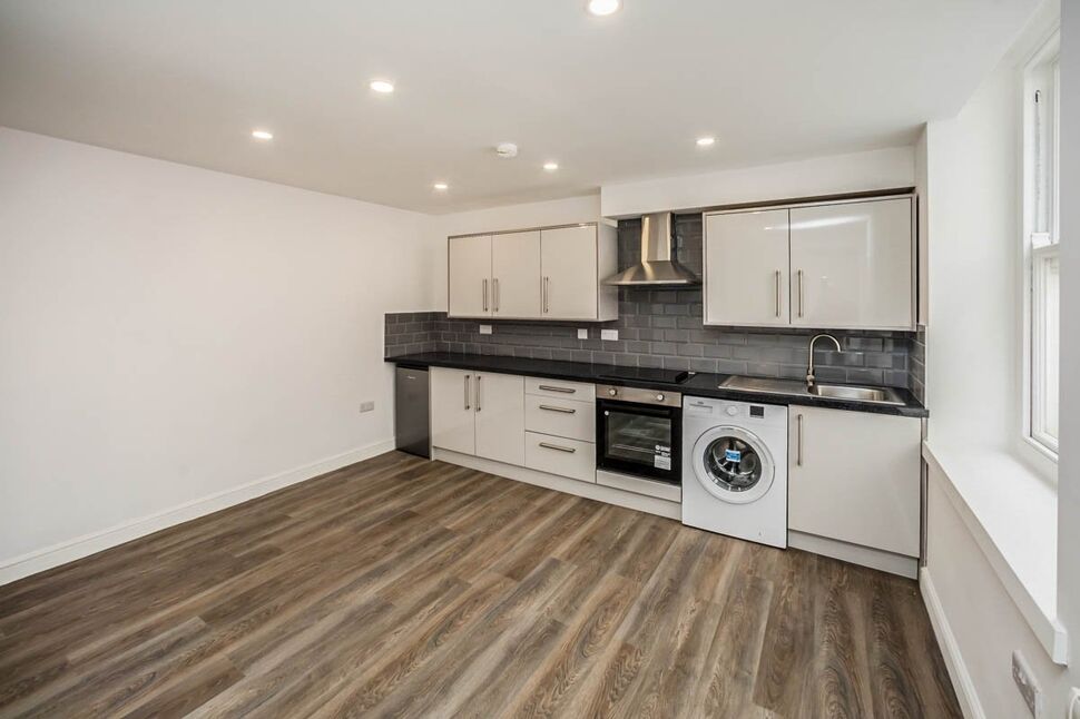 Flat Market Walk in Huddersfield