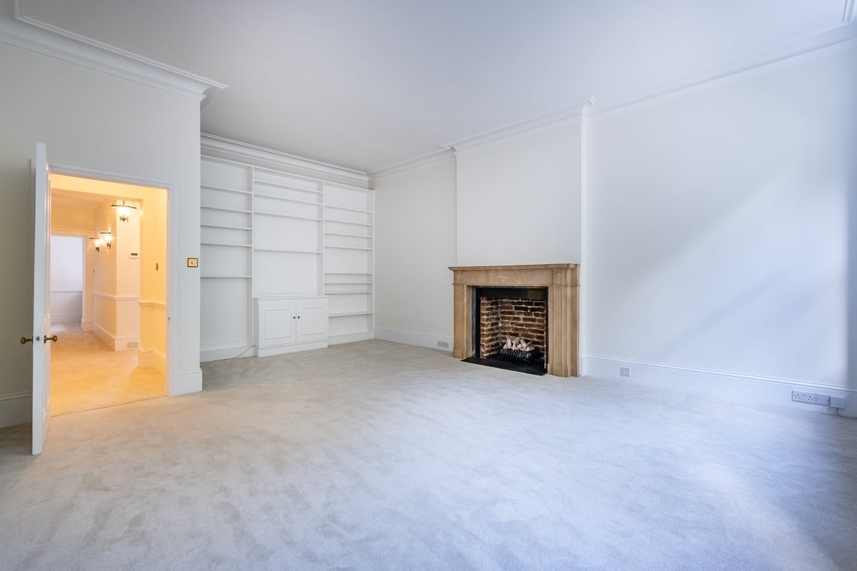 Flat Ennismore Gardens in City of Westminster
