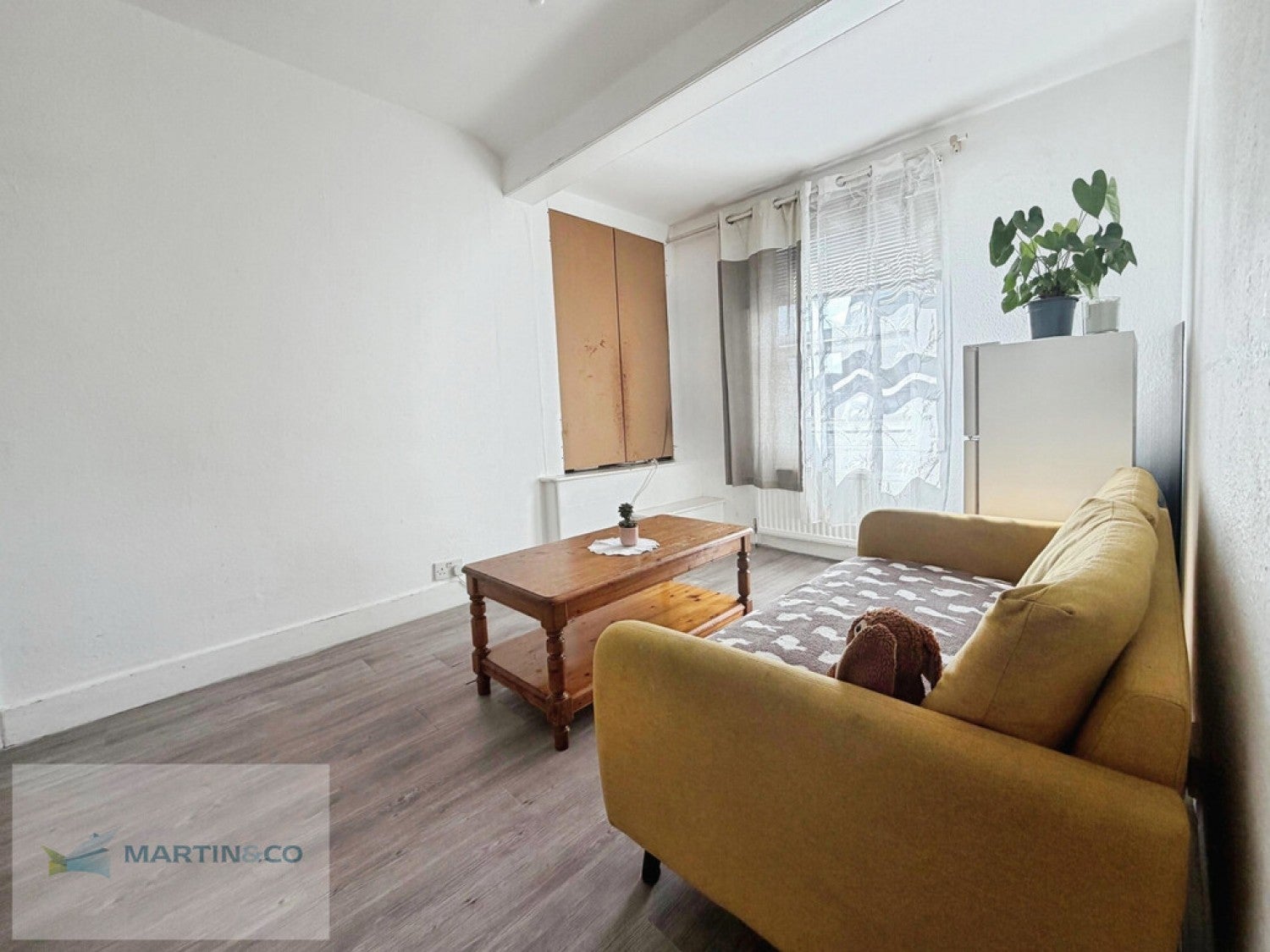 Flat The Grove in Elmbridge