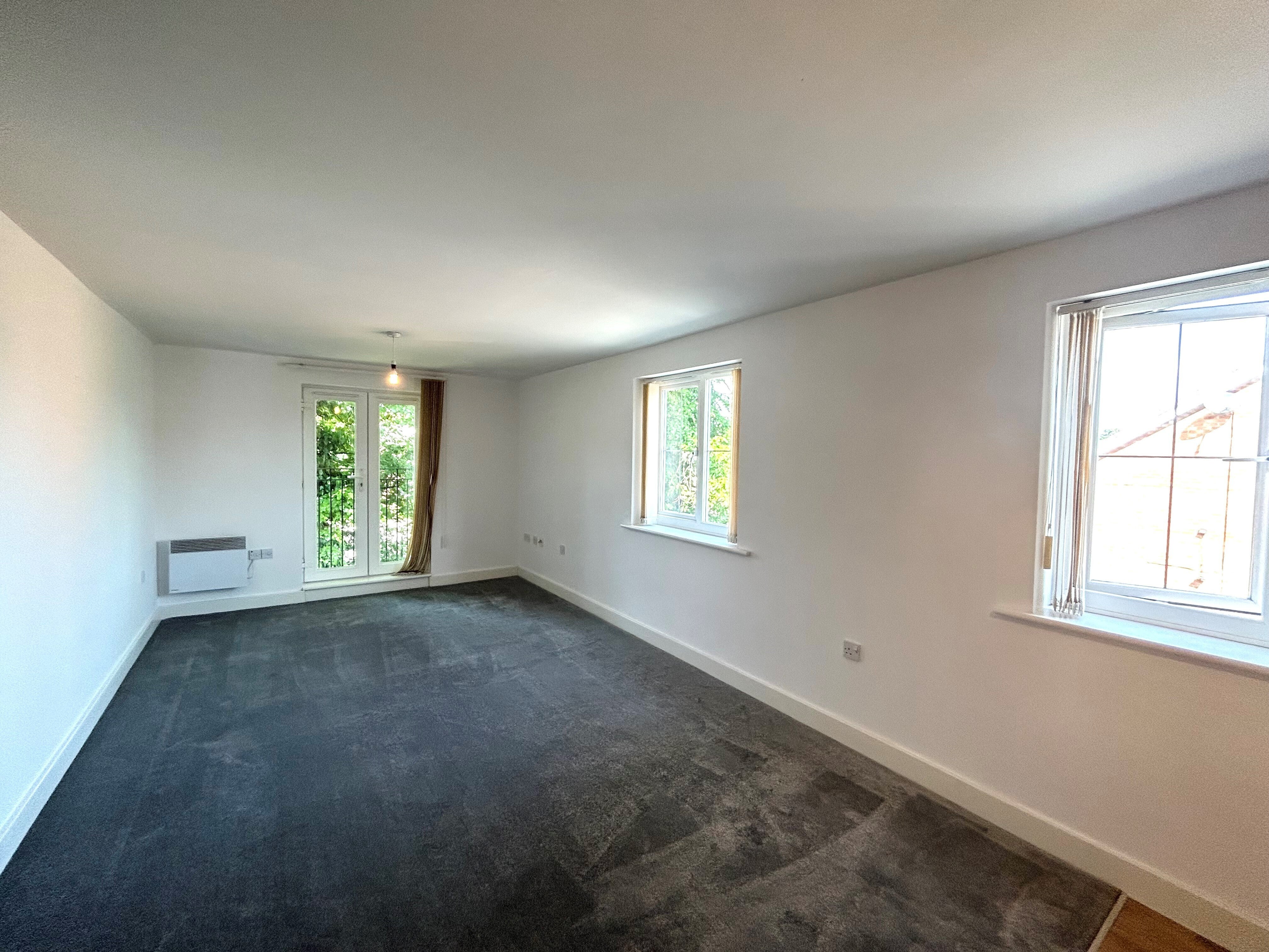 Flat Deans Court in Wakefield