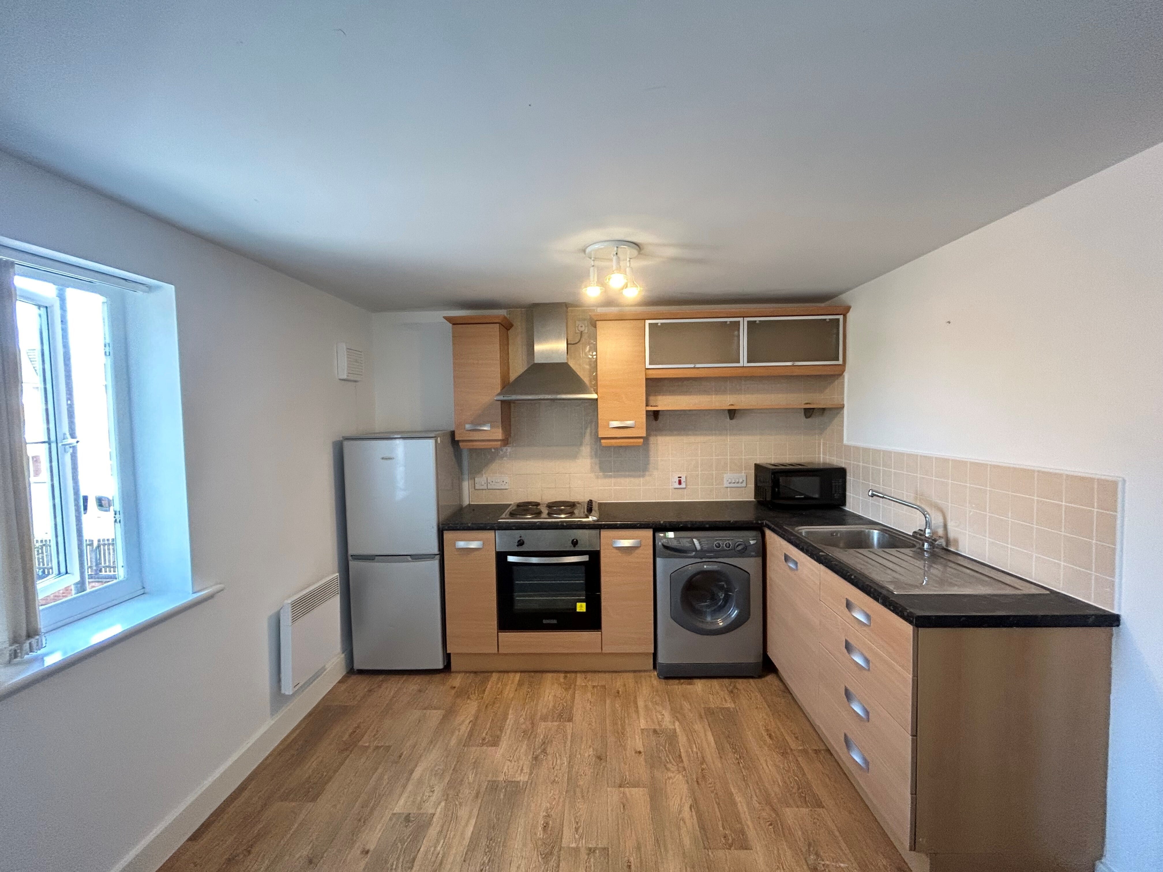 Flat Deans Court in Wakefield