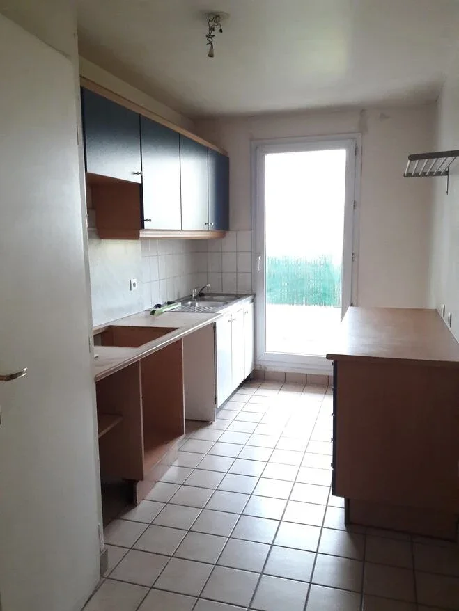 Flat Rue de la Justice in Poissy