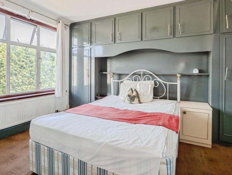 Room Evington Road in Leicester