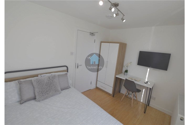 Flat Mowbray Street in Newcastle upon Tyne