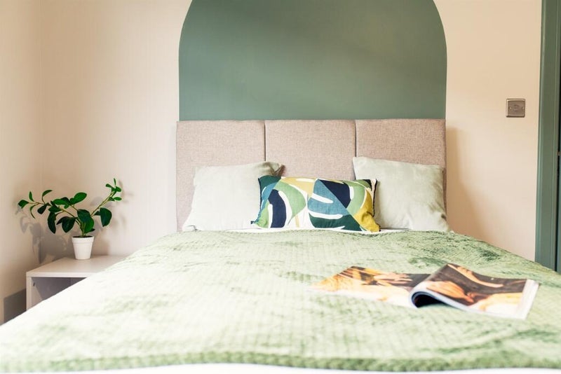Room Adeline Street in Cardiff