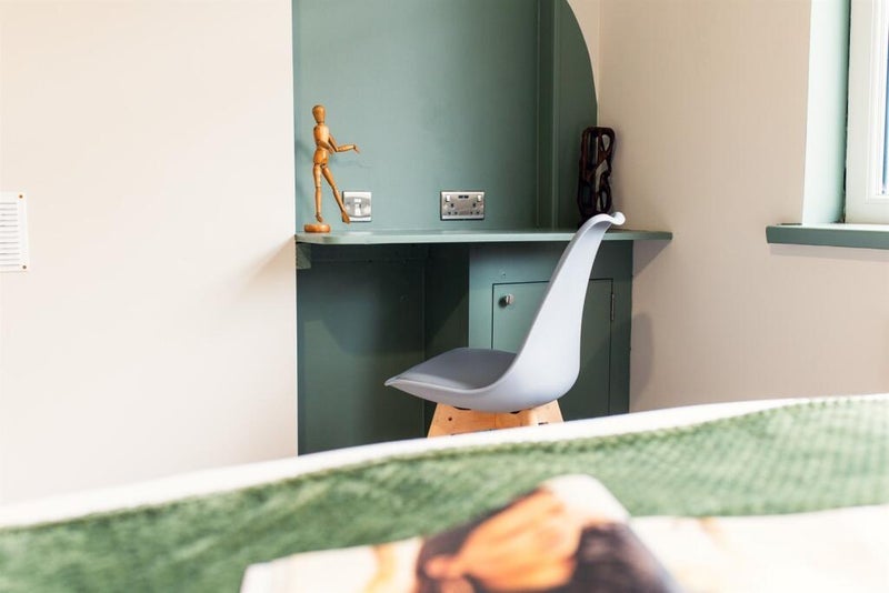 Room Adeline Street in Cardiff