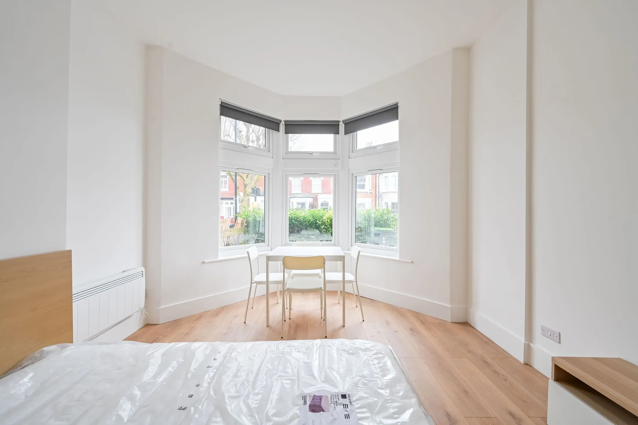 Flat St Ann's Road in Greater London