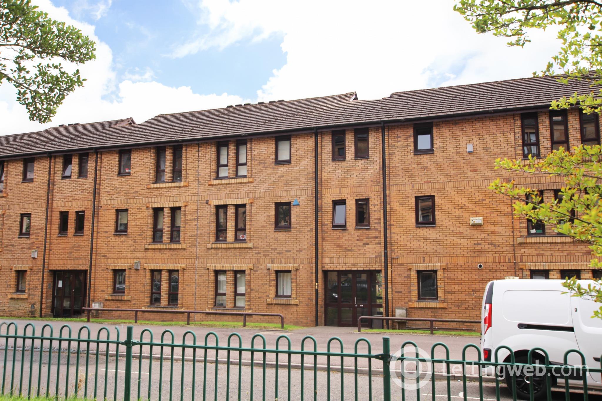Flat Raeberry Street in Glasgow