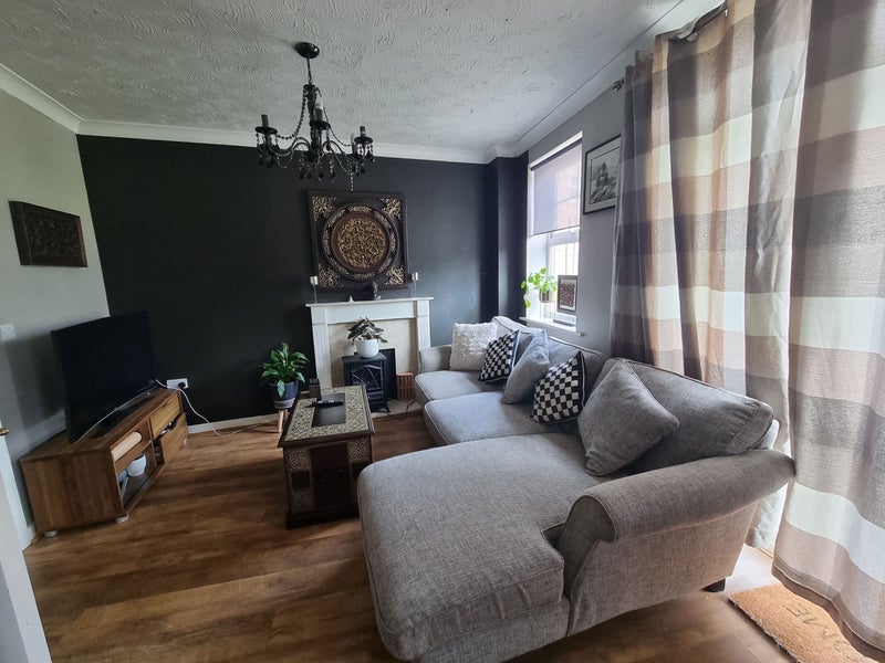Room Larchmont Road in Leicester