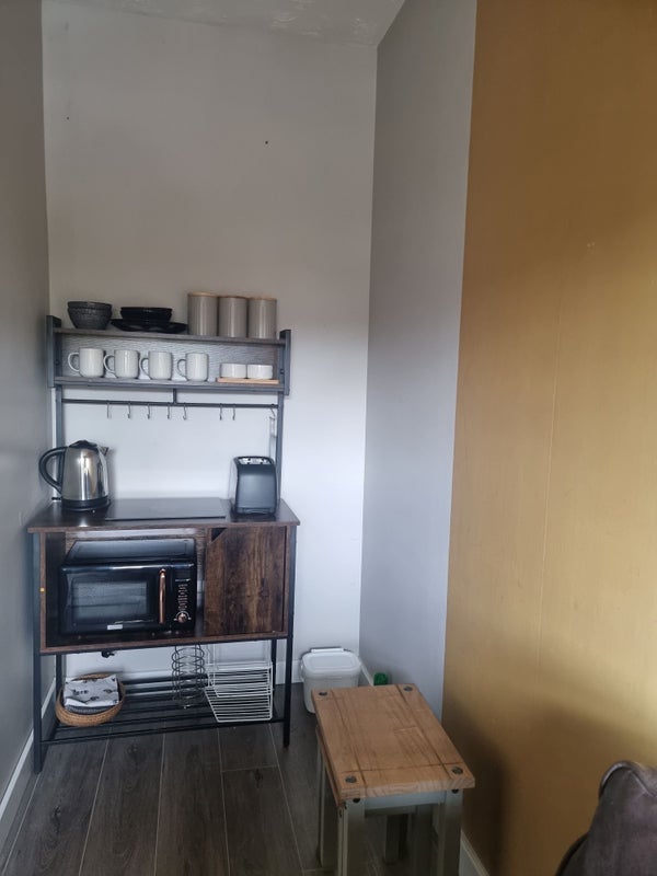 Room Larchmont Road in Leicester