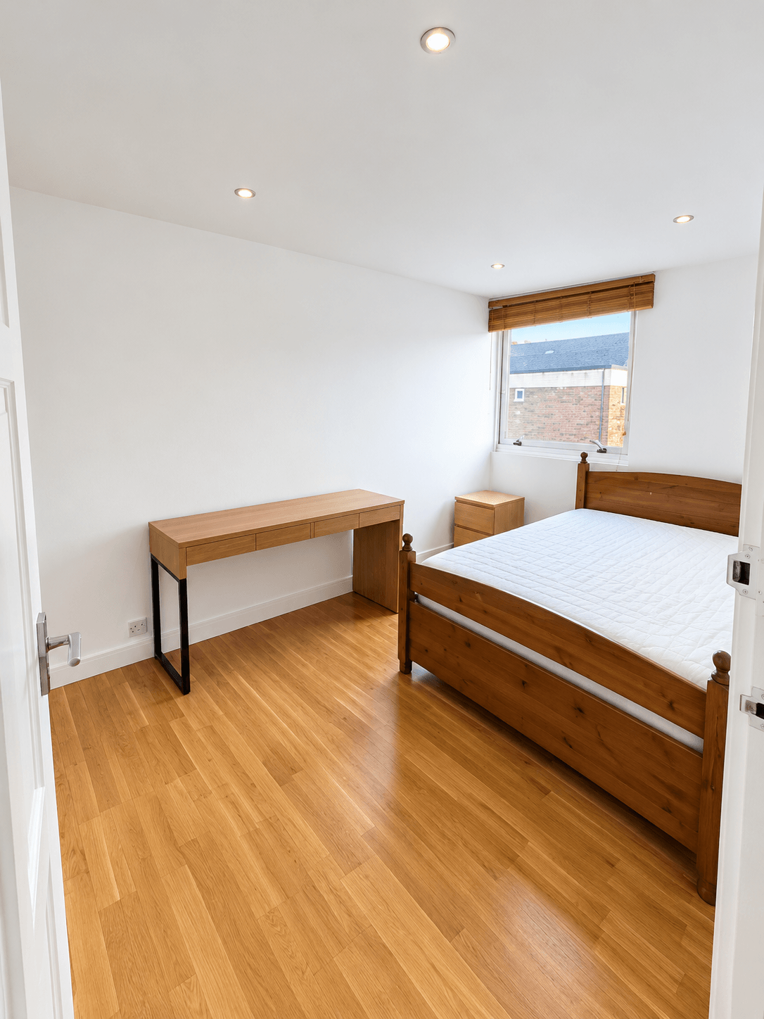 Flat Fenwick Place in Greater London