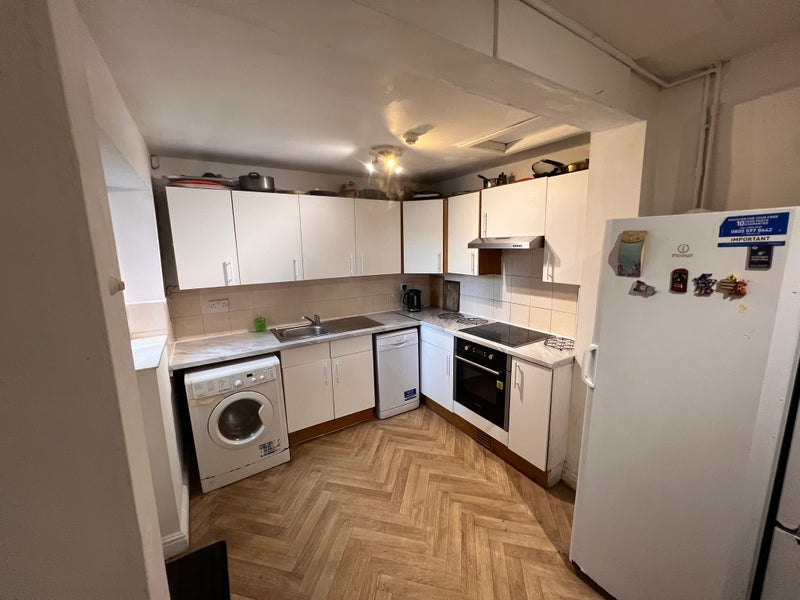 Room Clifton Boulevard in Nottingham