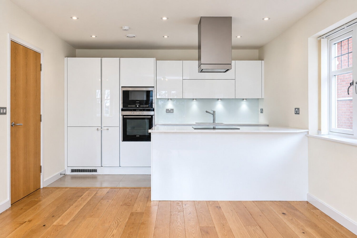 Flat Leicester Road in Greater London