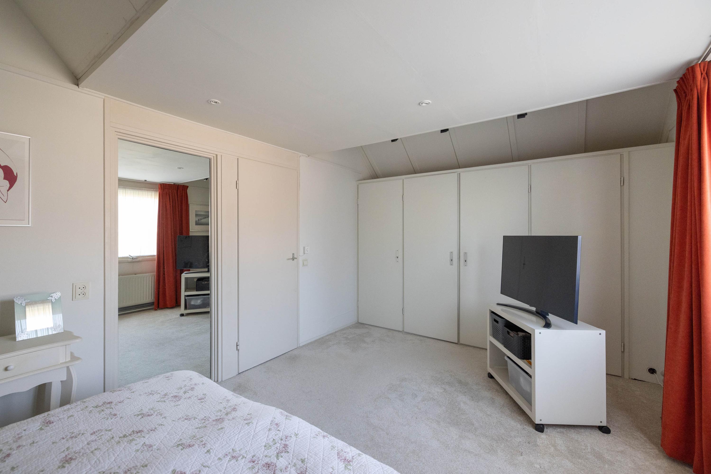 Hoekwoning te koop: Wilgenweg 35, Hengelo
