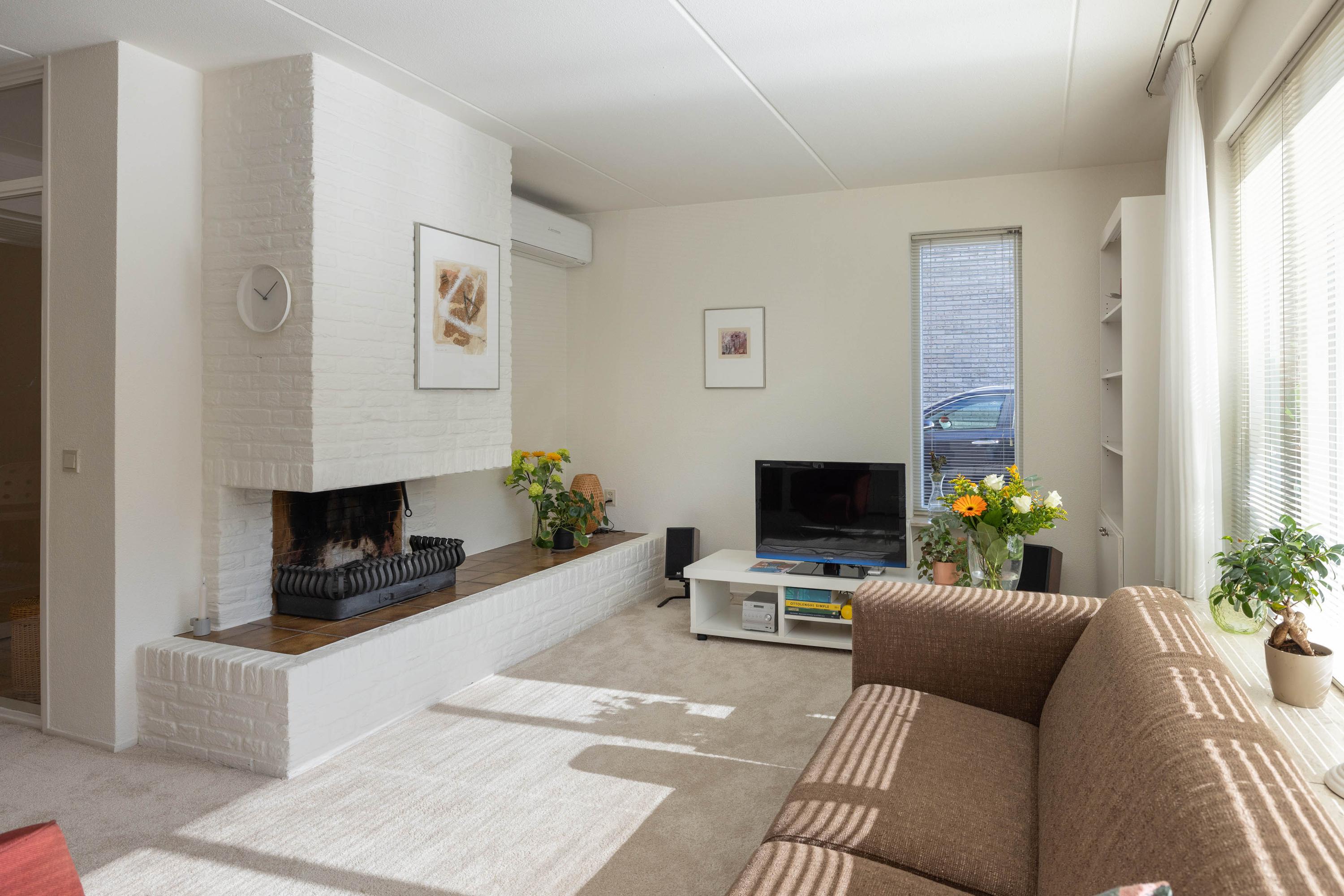Hoekwoning te koop: Wilgenweg 35, Hengelo