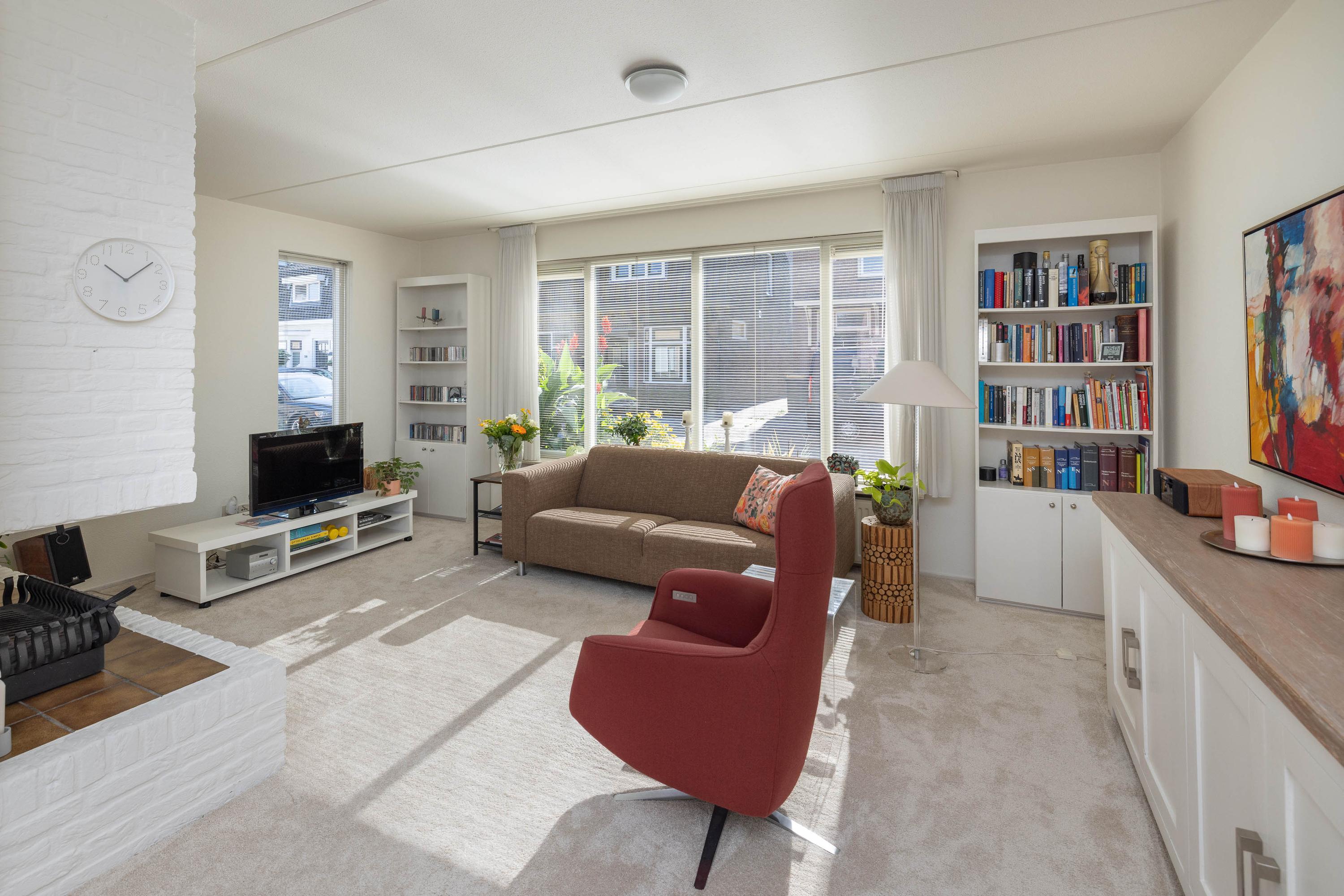 Hoekwoning te koop: Wilgenweg 35, Hengelo