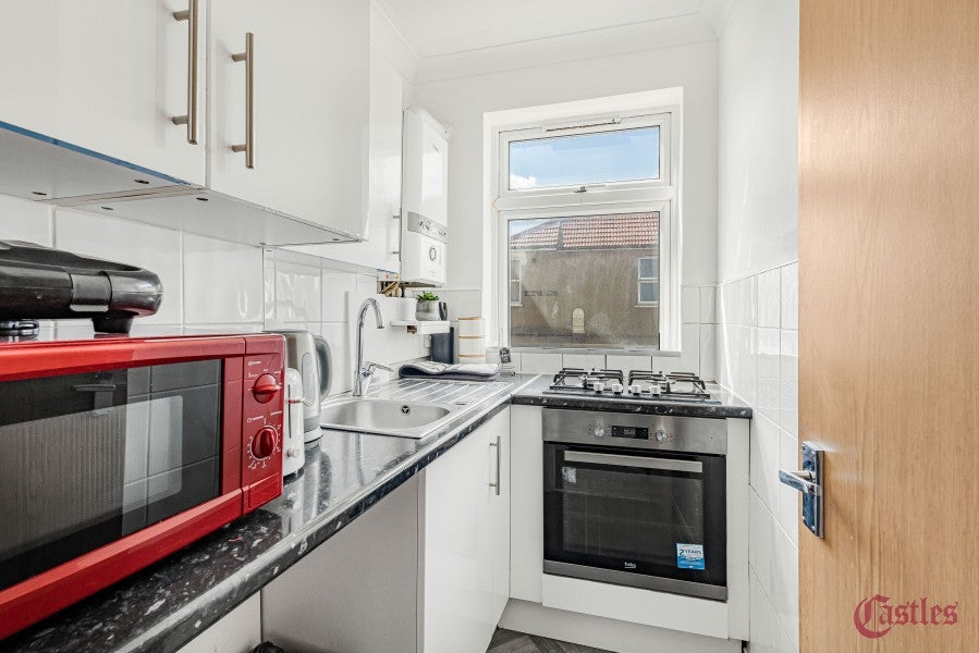 Flat Philip Lane in Greater London