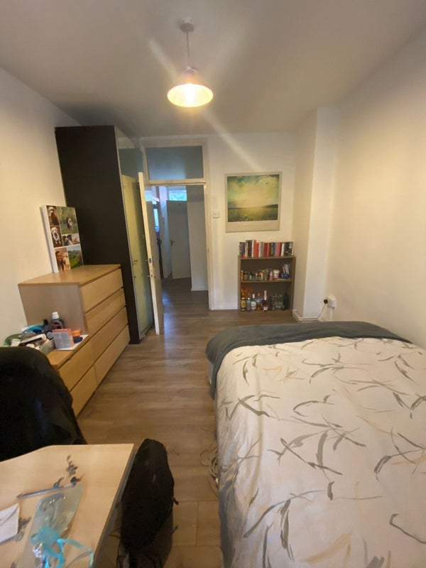 Room Solander Gardens in Greater London