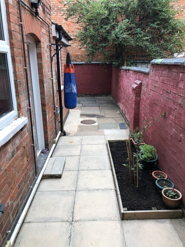 Room Equity Road in Leicester