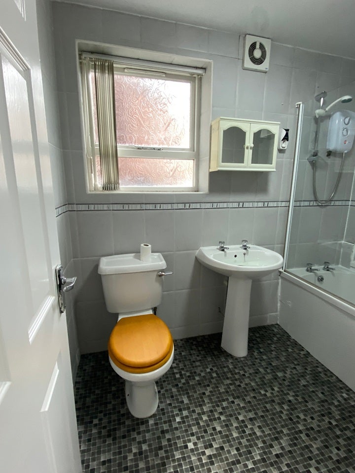 Flat Hathersage Road in Manchester