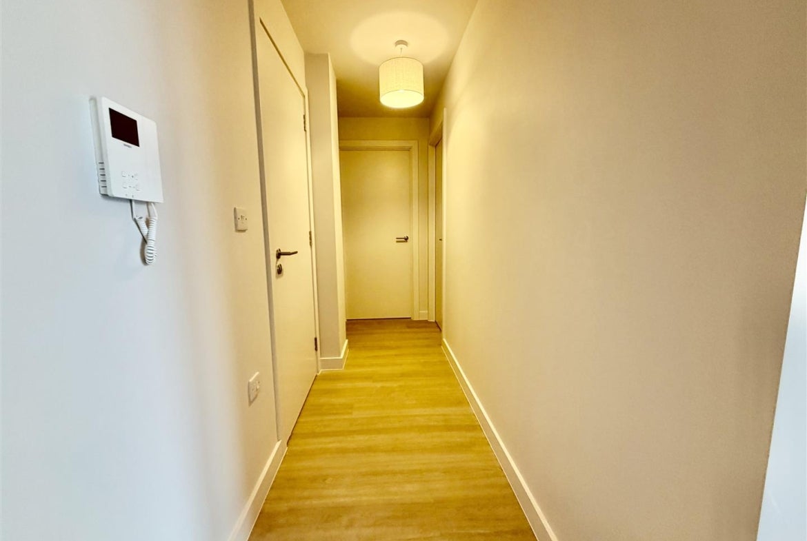 Flat Botanical Avenue in Trafford