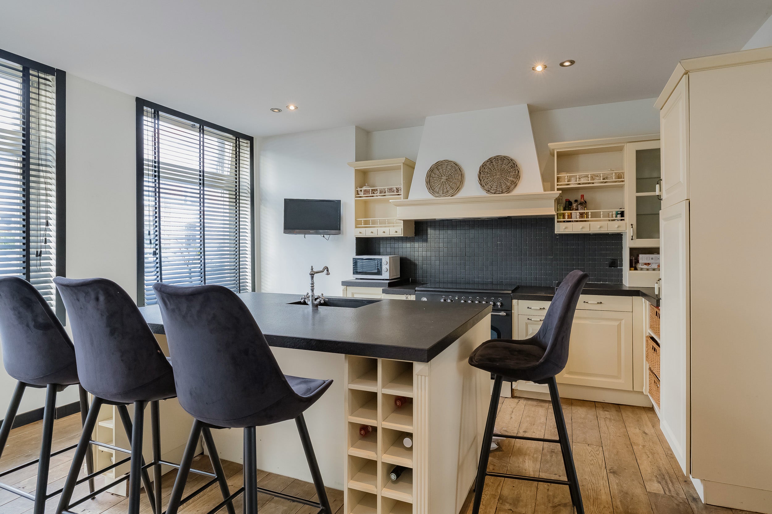 Appartement te koop: Huygensstraat 15, Ijmuiden