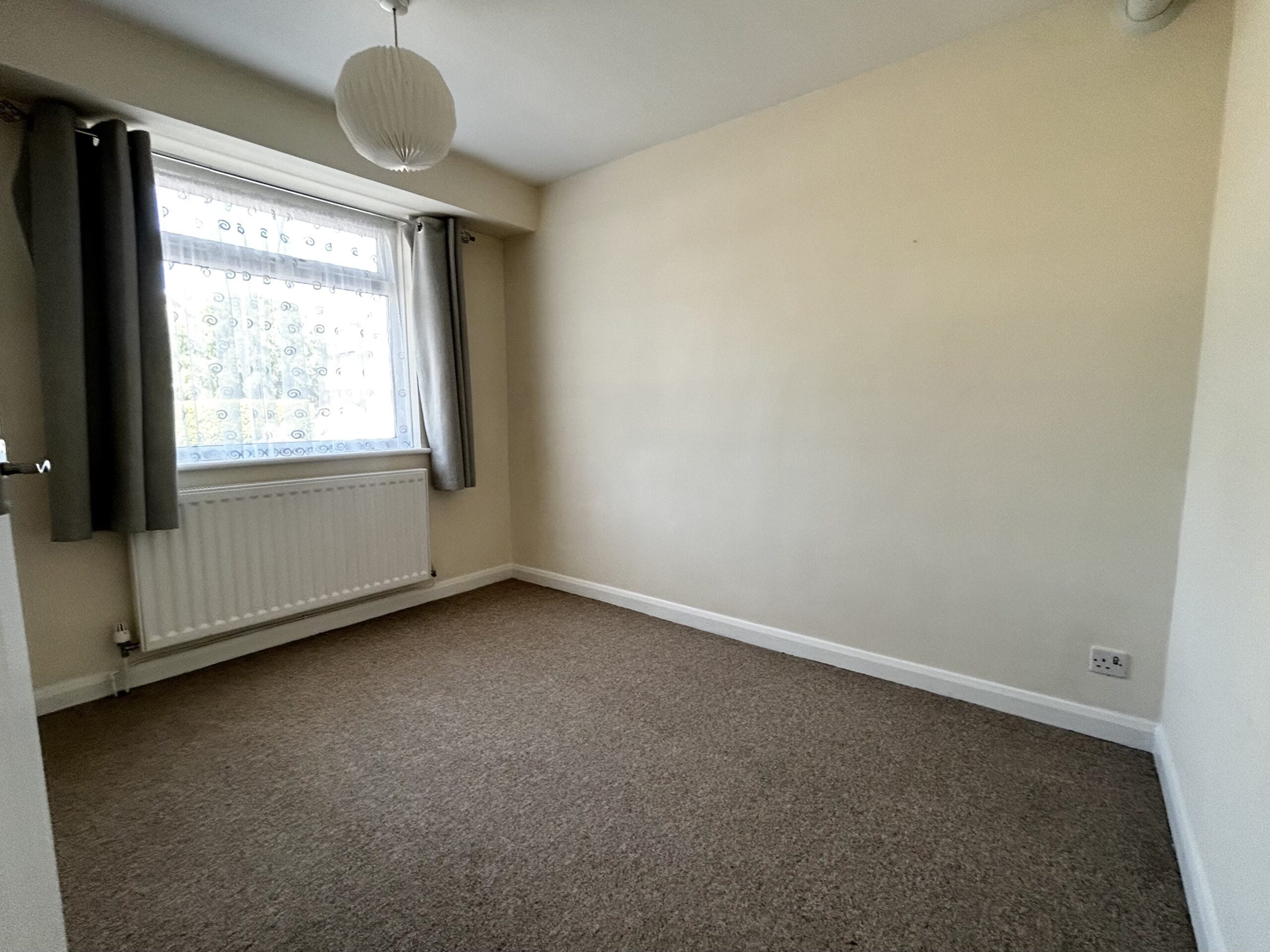 Flat Great Preston Road in Ryde