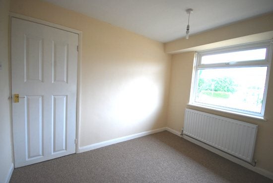 Flat Great Preston Road in Ryde