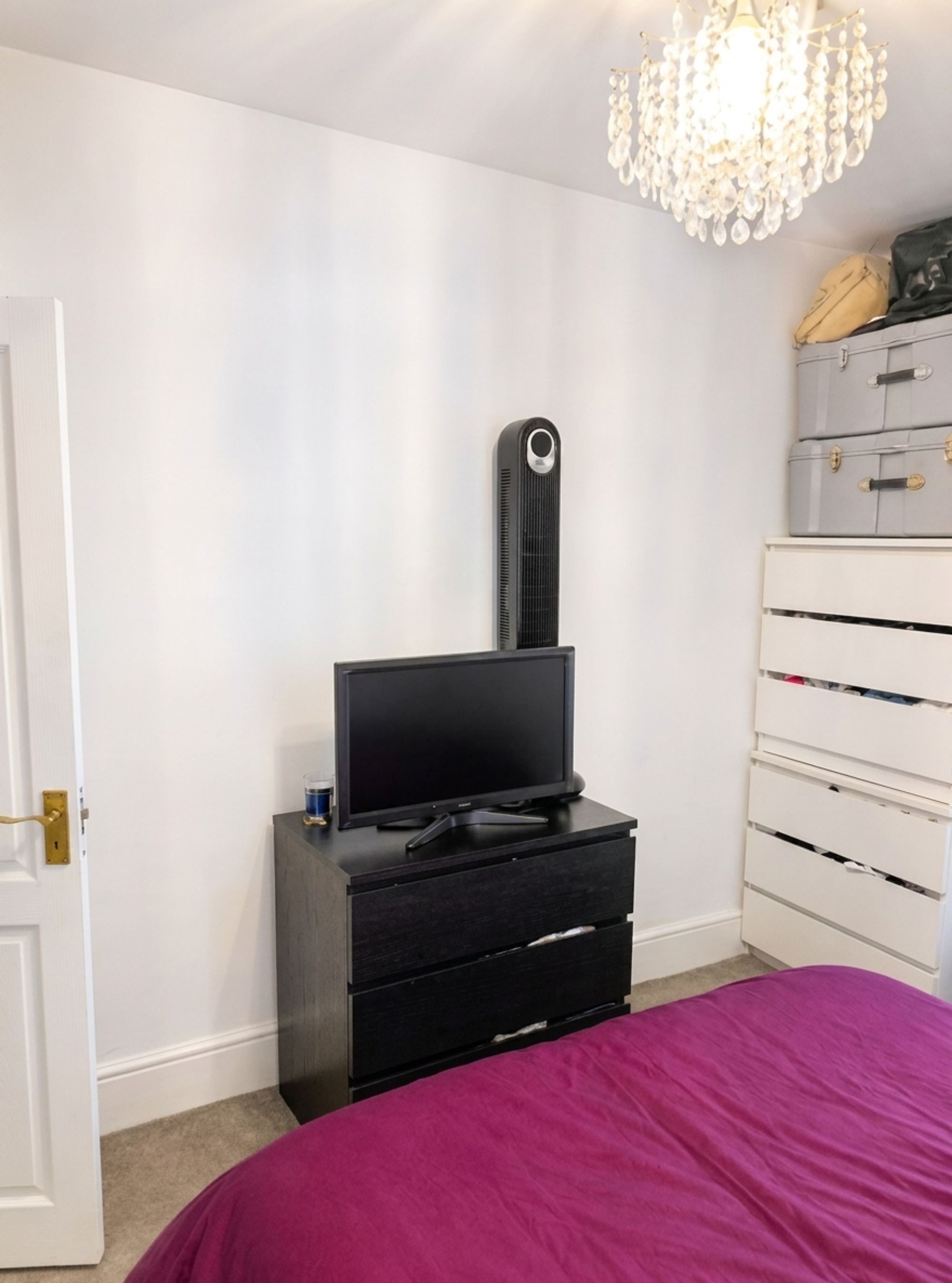 Flat Arthur Road in Greater London