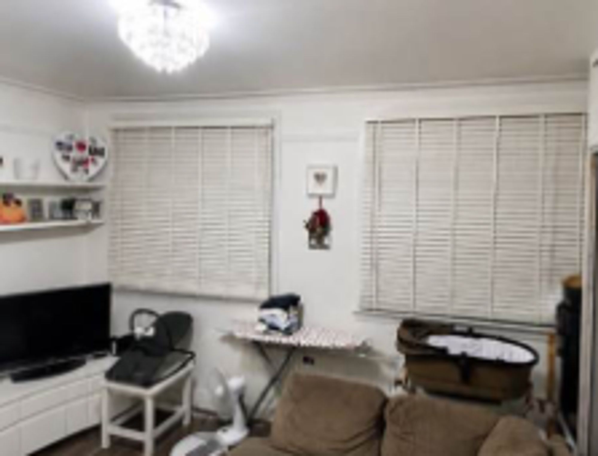 Flat Arthur Road in Greater London