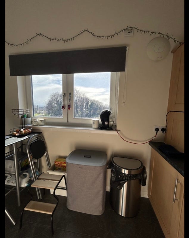 Room Springburn Road in Glasgow