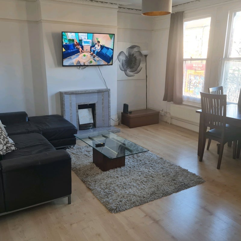 Room Stanstead Road in Greater London