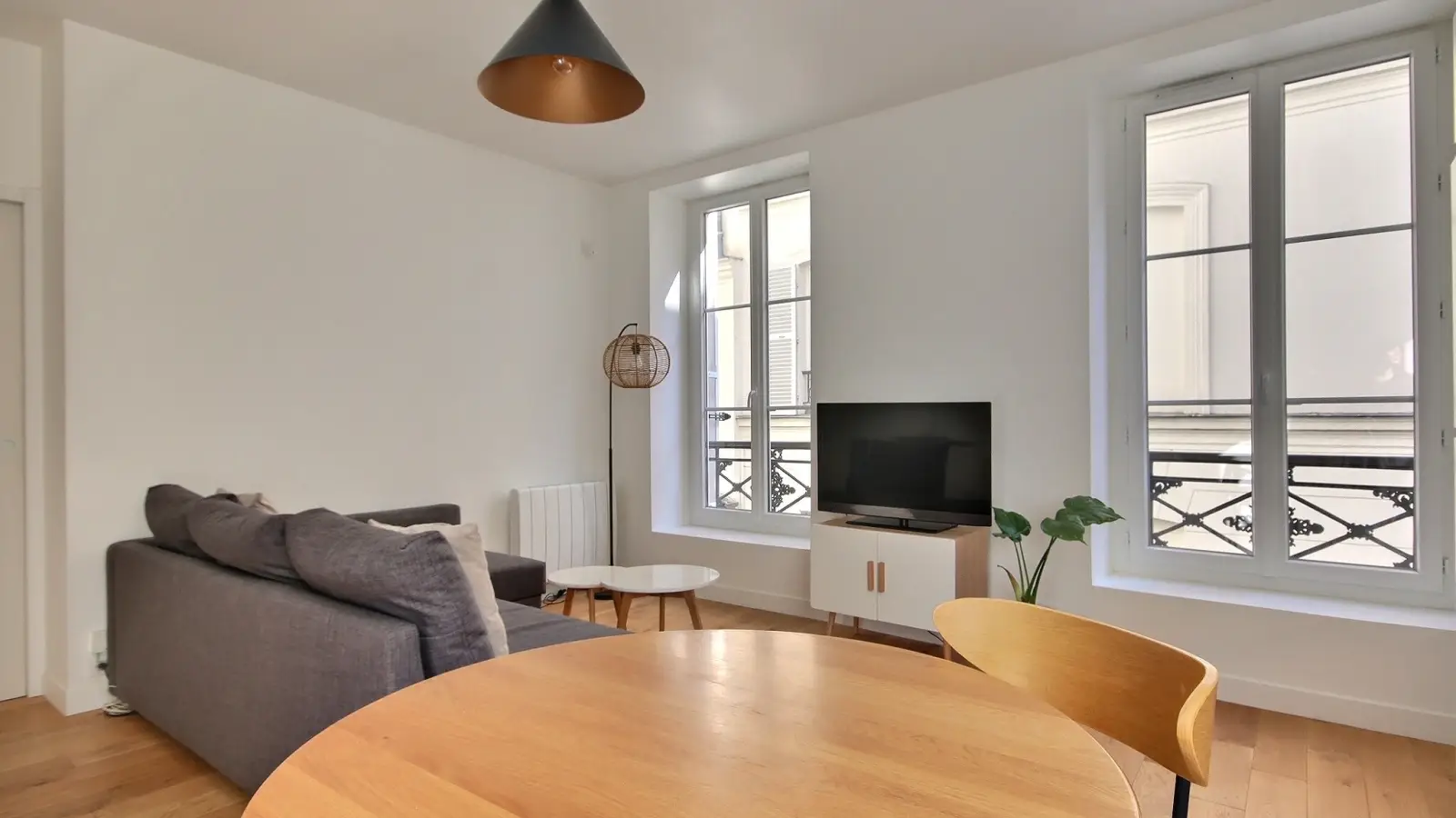 Flat Passage du Commandant Charles Martel in Paris