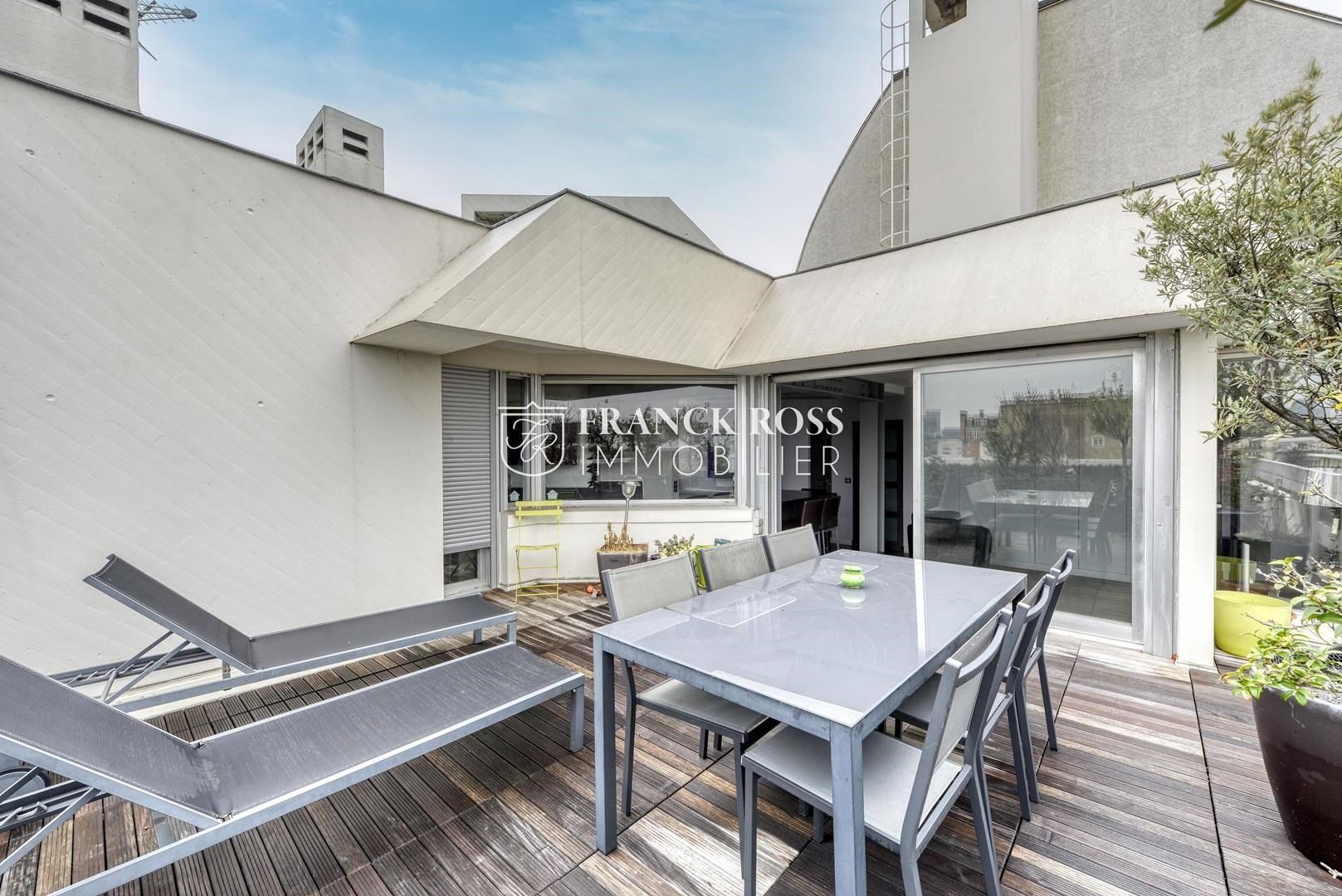 Appartement Rue Perronet à Neuilly-sur-Seine