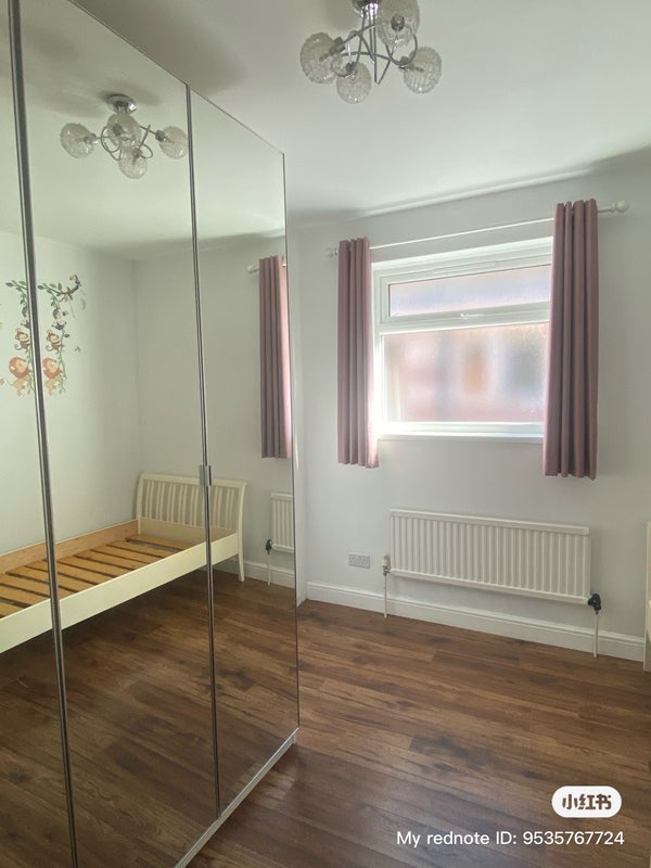 Room Kinson Road in Bournemouth